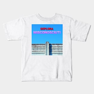 Deplora Misconosciuti (minimalism photography) Kids T-Shirt